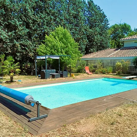 Apartman Attenant A Maison Avec Parking, Jardin, Piscine *